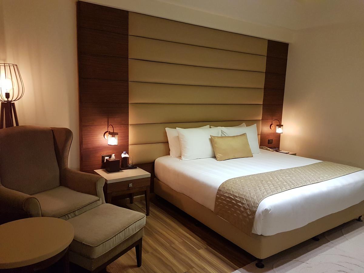 Udman Hotels And Resorts By Ferns N Petals New Delhi Buitenkant foto